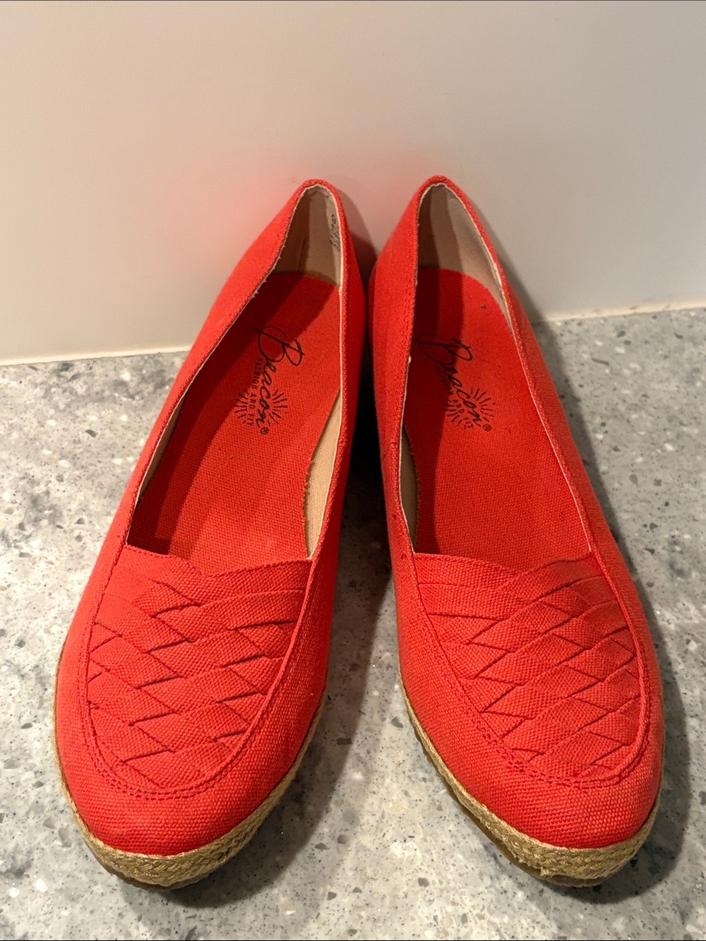 Beacoń Bright Red Woven Canvas Espadrille Flats